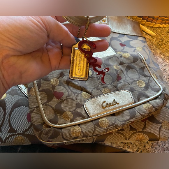 Coach Laura Secret Admirer Tote & Wristlet Women's Gold Metallic Leather Handbag - Picture 5 of 10